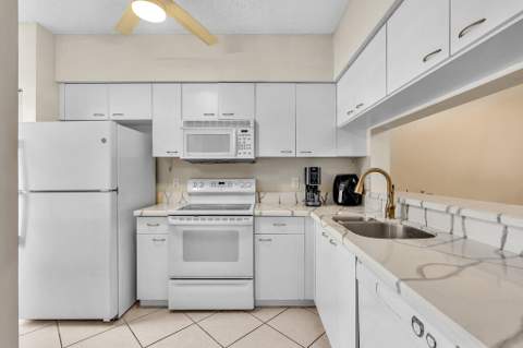 5464 Jubilee Way #221, Margate FL - photo 7 of 38