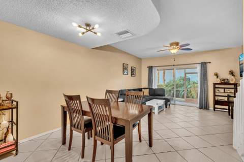 5464 Jubilee Way #221, Margate FL - photo 14 of 38