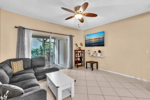 5464 Jubilee Way #221, Margate FL - photo 18 of 38