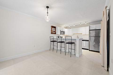 210 2nd Court, Palm Beach Gardens FL - photo 7 of 26