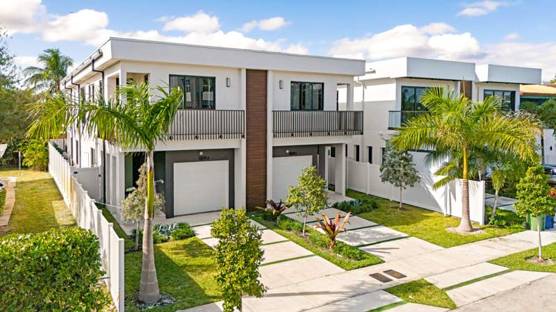 3 bedroom Townhouse at 1209 NE 11th Avenue, Lake Ridge, Fort Lauderdale — photo 2