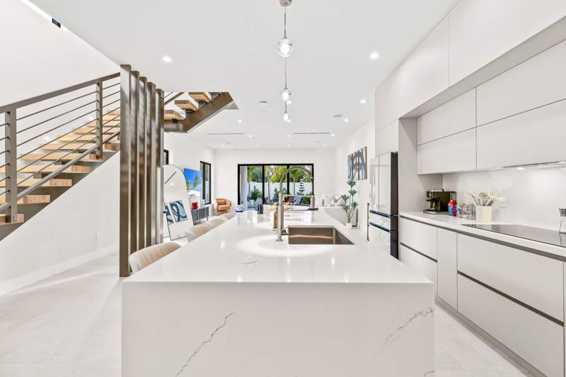 3 bedroom Townhouse at 1209 NE 11th Avenue, Lake Ridge, Fort Lauderdale — photo 4