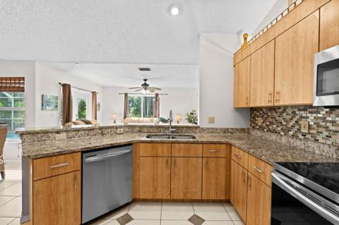16824 79th Court, Loxahatchee FL - photo 10 of 58