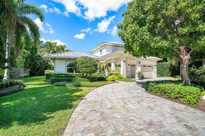 5 bedroom Single Family Residence at 1400 Lake Drive, Totterdale Add, Delray Beach — photo 2