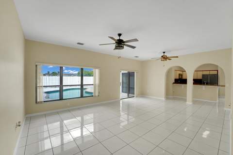 9401 NW 18th Drive, Plantation FL - photo 10 of 59