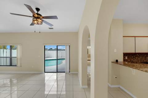 9401 NW 18th Drive, Plantation FL - photo 16 of 59