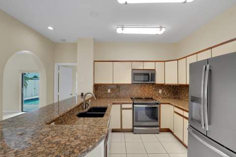 9401 NW 18th Drive, Plantation FL - photo 23 of 59
