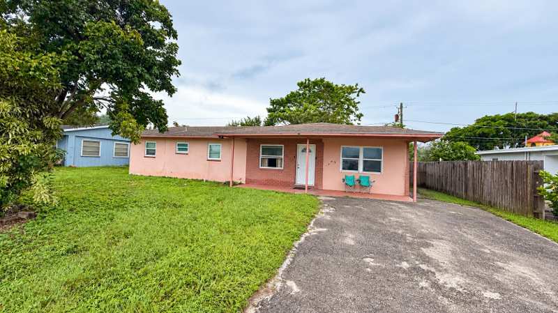 3 bedroom Single Family Residence at 6733 Massachusetts Drive, Floral Park Lantana, Lake Worth — photo 1
