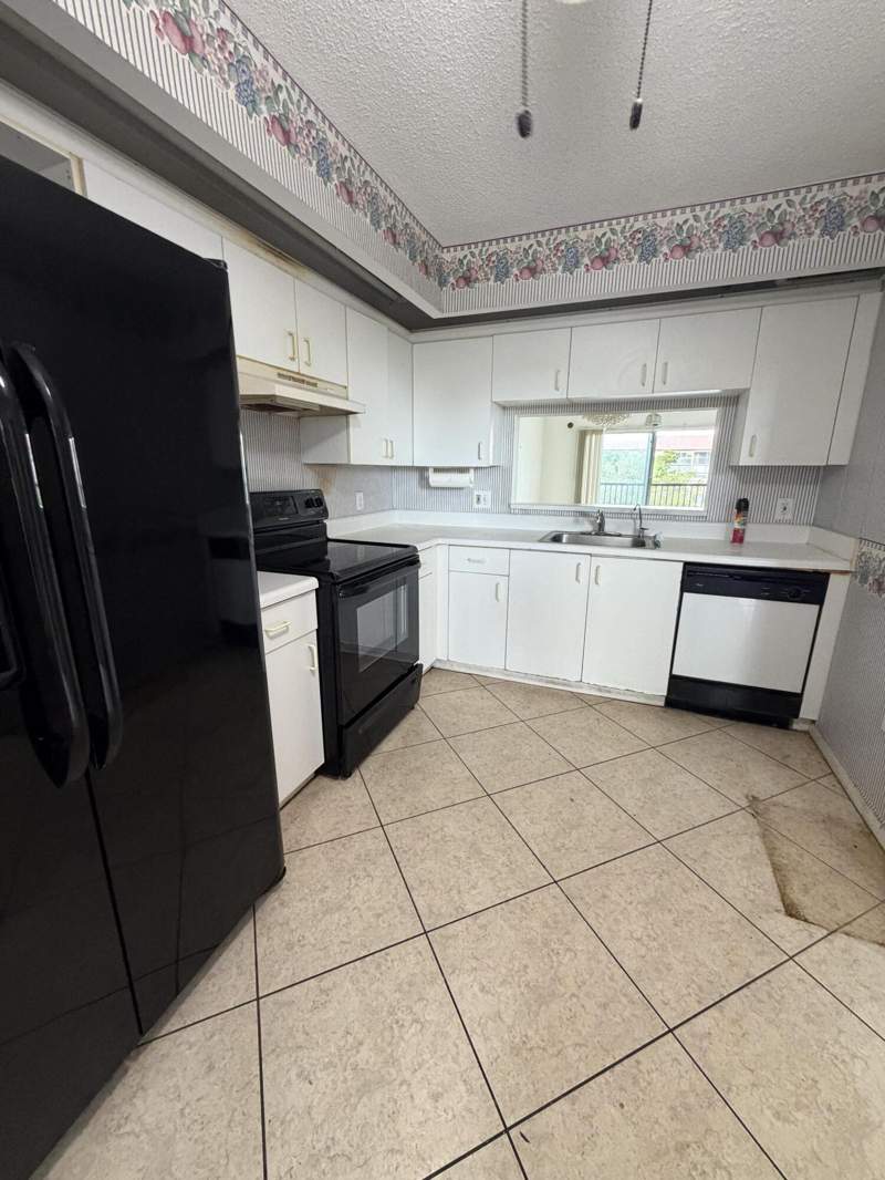 2 bedroom Condominium at 12551 SW 16th Court #305C, Falmouth At Century Village, Pembroke Pines — photo 3