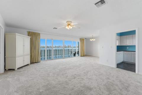 371 Wilma Circle #4, Riviera Beach FL - photo 9 of 57