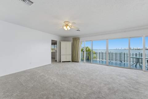371 Wilma Circle #4, Riviera Beach FL - photo 11 of 57