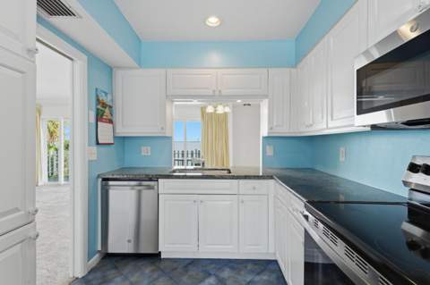 371 Wilma Circle #4, Riviera Beach FL - photo 20 of 57