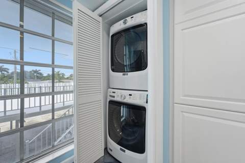 371 Wilma Circle #4, Riviera Beach FL - photo 23 of 57
