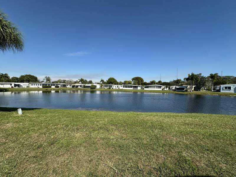 2 bedroom Mobile Home at 8349 South Street, West Lakes Of Boca Raton Inc, Boca Raton — photo 5