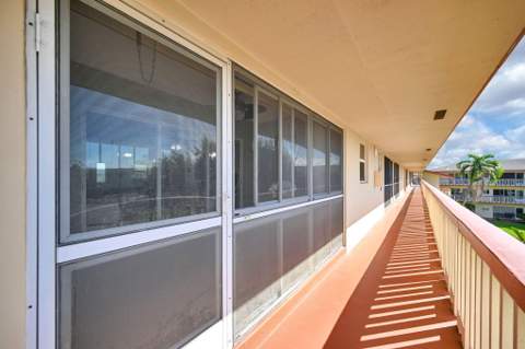 5300 Washington Street #G323, Hollywood FL - photo 9 of 47