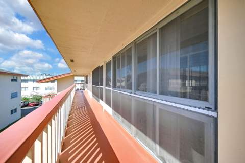 5300 Washington Street #G323, Hollywood FL - photo 10 of 47