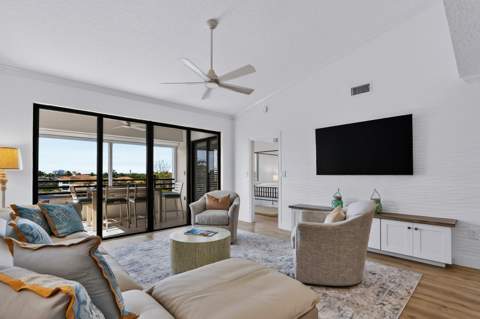 944 Oak Harbour Drive, Juno Beach FL - photo 7 of 37