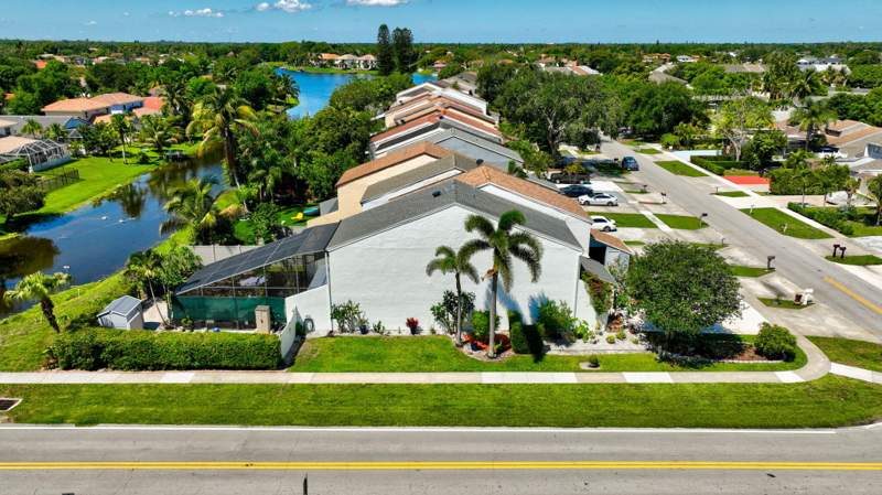 3 bedroom Townhouse at 12324 Westhampton Circle, Cypress Point, Wellington — photo 3