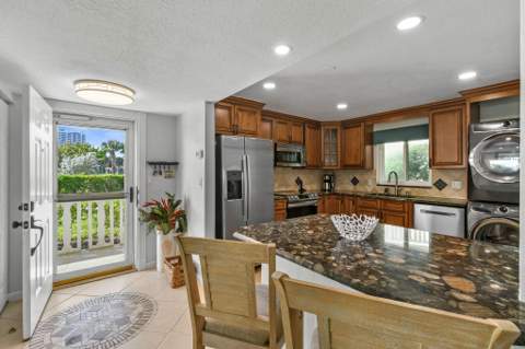 801 Lake Shore Drive #109, Lake Park FL - photo 15 of 57