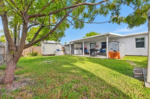 528 Beech Road, West Palm Beach FL - photo 17 of 22