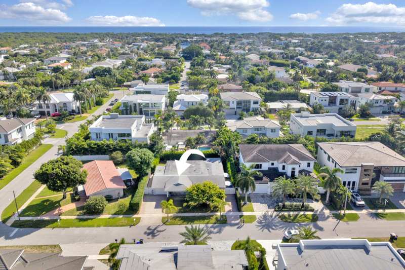 4 bedroom Single Family Residence at 1070 NE 2nd Terrace, Boca Villas Sec C, Boca Raton — photo 1