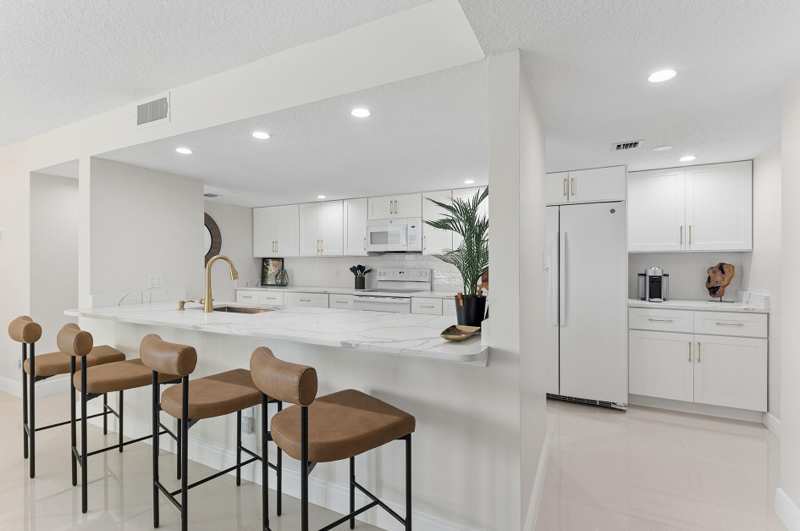2 bedroom Condominium at 2025 Lavers Circle #D404, Lakeside Condo, Delray Beach — photo 1