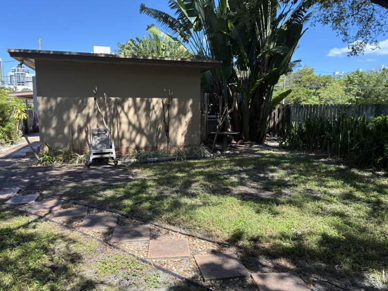 3 bedroom Single Family Residence at 18 SE 10th Street, Tarpon River Park, Fort Lauderdale — photo 4