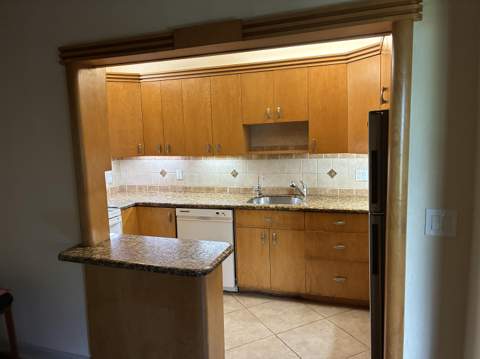 18 SE 10th Street, Fort Lauderdale FL - photo 11 of 21