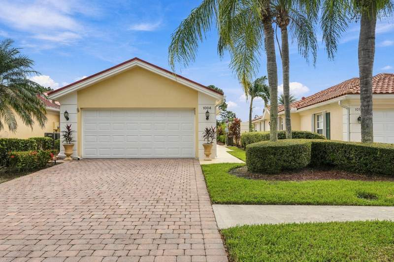 2 bedroom Villa at 1004 SW Tamarrow Place, Florida Club, Stuart — photo 3