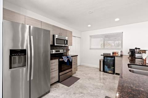5660 NE 2nd Terrace, Oakland Park FL - photo 19 of 49