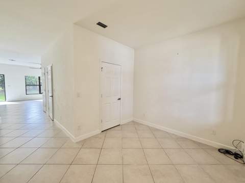 6172 Bangalow Drive, Lake Worth FL - photo 22 of 34