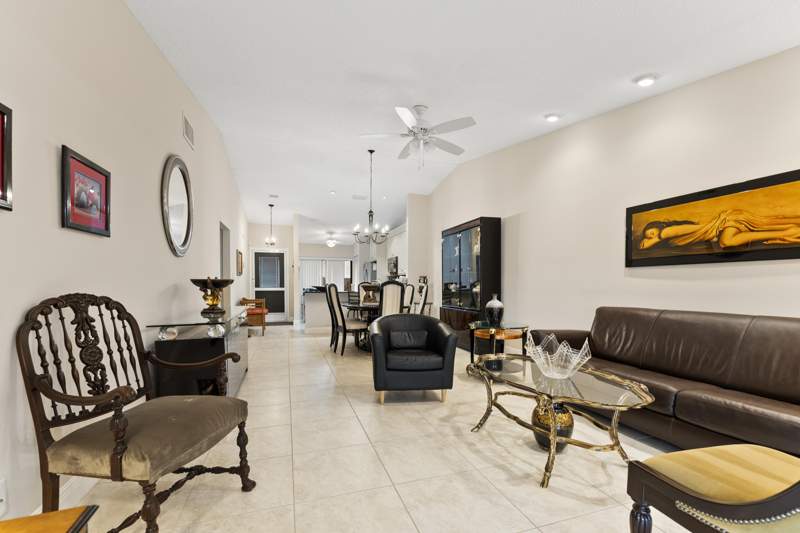 2 bedroom Townhouse at 823 Sky Pine Way #D, Pine Ridge North Village IV Condo, Greenacres — photo 5