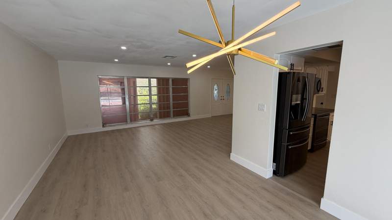4 bedroom Single Family Residence at 8270 NW 66th Terrace, Sunflower, Tamarac — photo 2