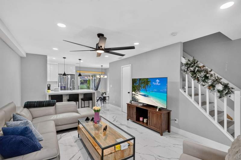 2 bedroom Townhouse at 2844 S Edgehill Lane #2844, Rock Creek Phase Two, Cooper City — photo 5