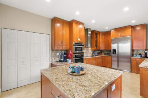 23381 Butterfly Palm Court, Boca Raton FL - photo 15 of 49