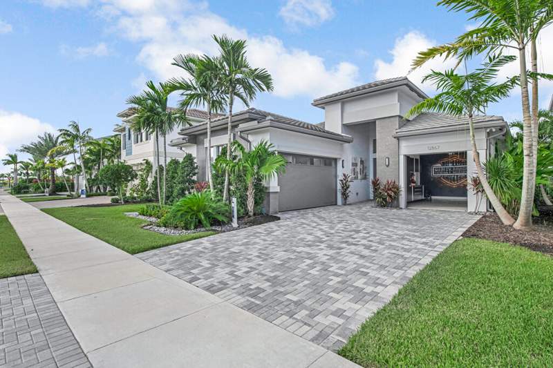 3 bedroom Single Family Residence at 12867 Soaring View, Avenir Pod, Palm Beach Gardens — photo 3
