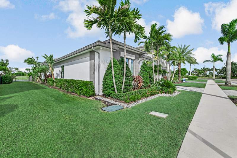 3 bedroom Single Family Residence at 12867 Soaring View, Avenir Pod, Palm Beach Gardens — photo 4