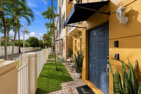 536 NE 7th Avenue #Unit 2, Fort Lauderdale FL - photo 14 of 41