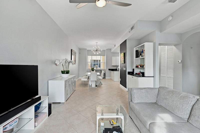 3 bedroom Townhouse at 536 NE 7th Avenue #Unit 2, Holmberg & Mc Kees, Fort Lauderdale — photo 3