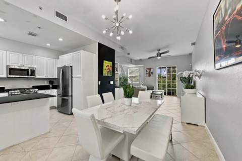 536 NE 7th Avenue #Unit 2, Fort Lauderdale FL - photo 7 of 41