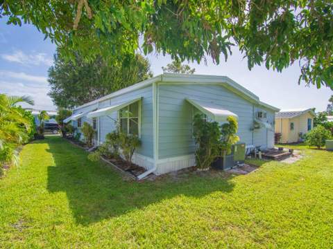 301 NE Moonstone Drive, Jensen Beach FL - photo 8 of 46