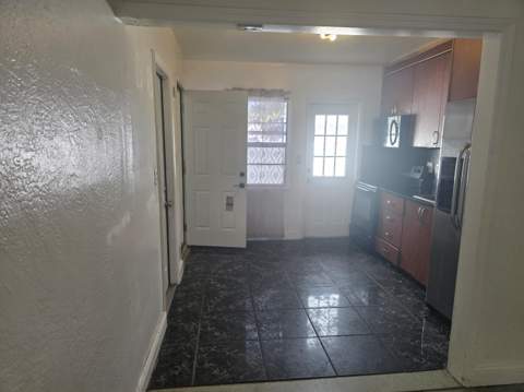 2513 Grant Street, Hollywood FL - photo 9 of 21