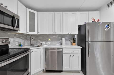 528 Shady Pine Way #B1, Greenacres FL - photo 15 of 34