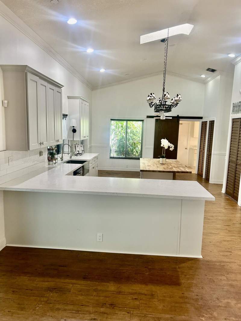 4 bedroom Single Family Residence at 5500 SW 67th Terrace, Everglade Sugar & Land Co, Davie — photo 2
