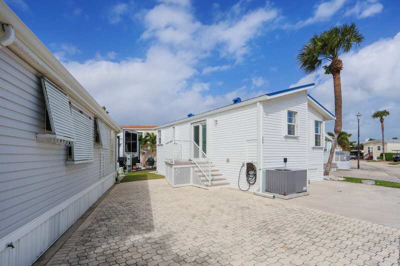 2 bedroom Single Family Residence at 10725 S Ocean Drive #Lot 269, Holiday Out At St Lucie, Jensen Beach — photo 1