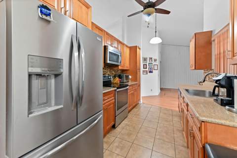 8621 Winnipesaukee Way, Lake Worth FL - photo 13 of 39