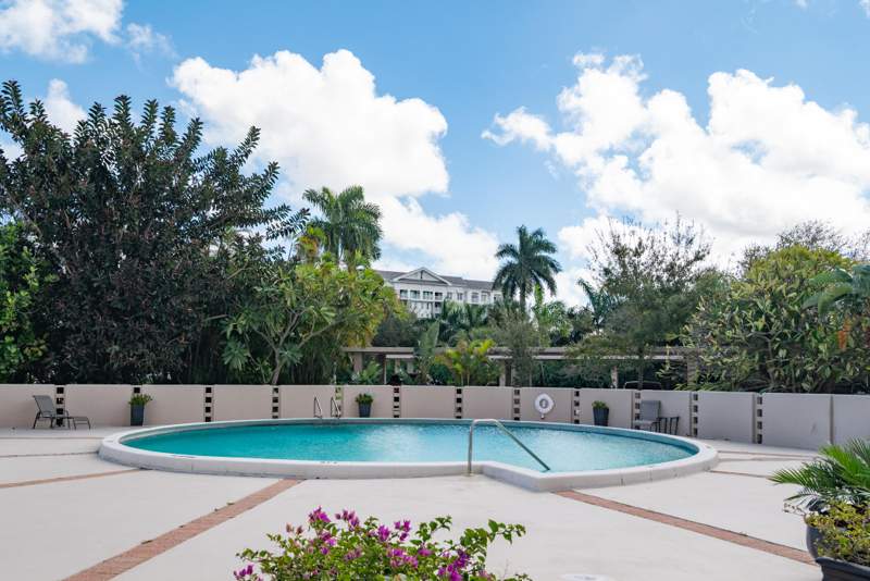 2 bedroom Condominium at 2425 Presidential Way #201, Lands Of The President Condo 7, West Palm Beach — photo 3