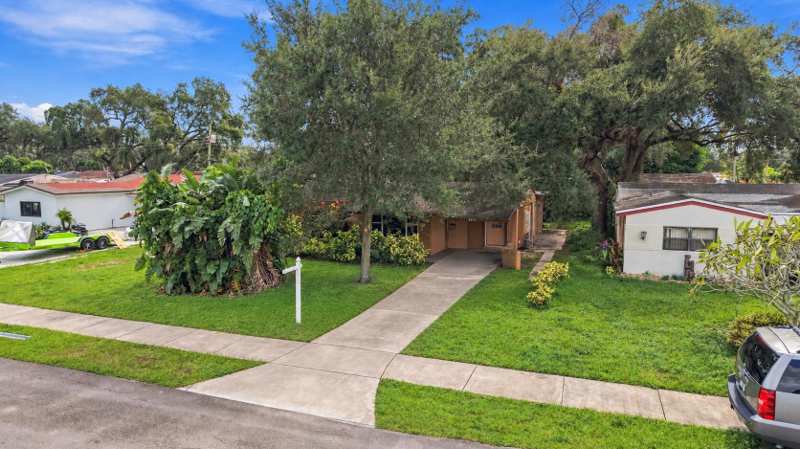 2 bedroom Single Family Residence at 6660 Freedom Street, Palm Lane Hollywood, Hollywood — photo 1