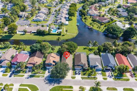 740 Lake Wellington Drive, Wellington FL - photo 16 of 48