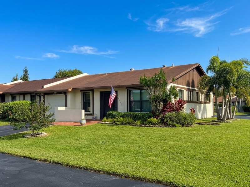 2 bedroom Villa at 5102 Forsythia Street, Kings Point 13, Delray Beach — photo 1